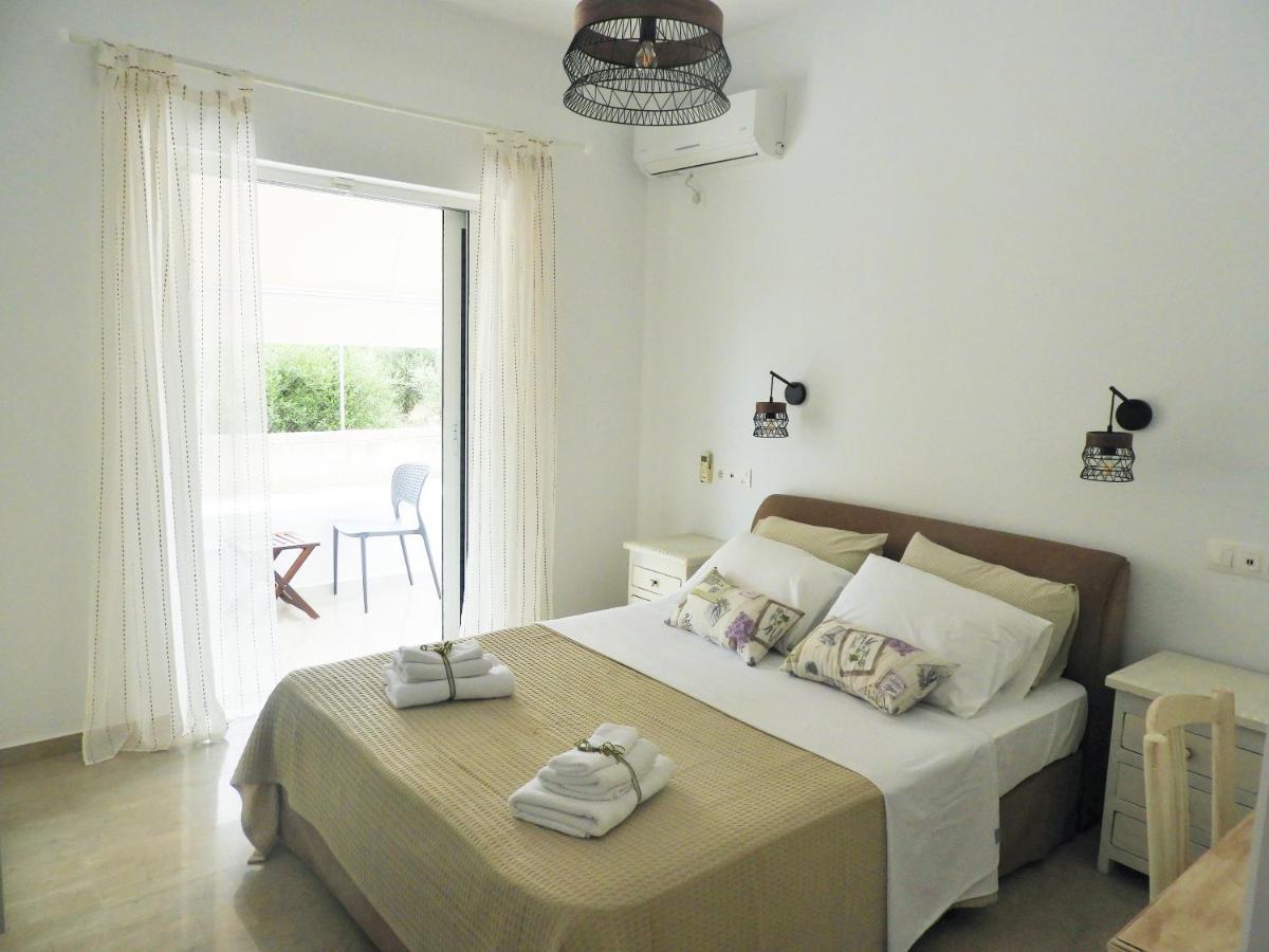 Sgs Luxury Apartments Ксилокастро Экстерьер фото