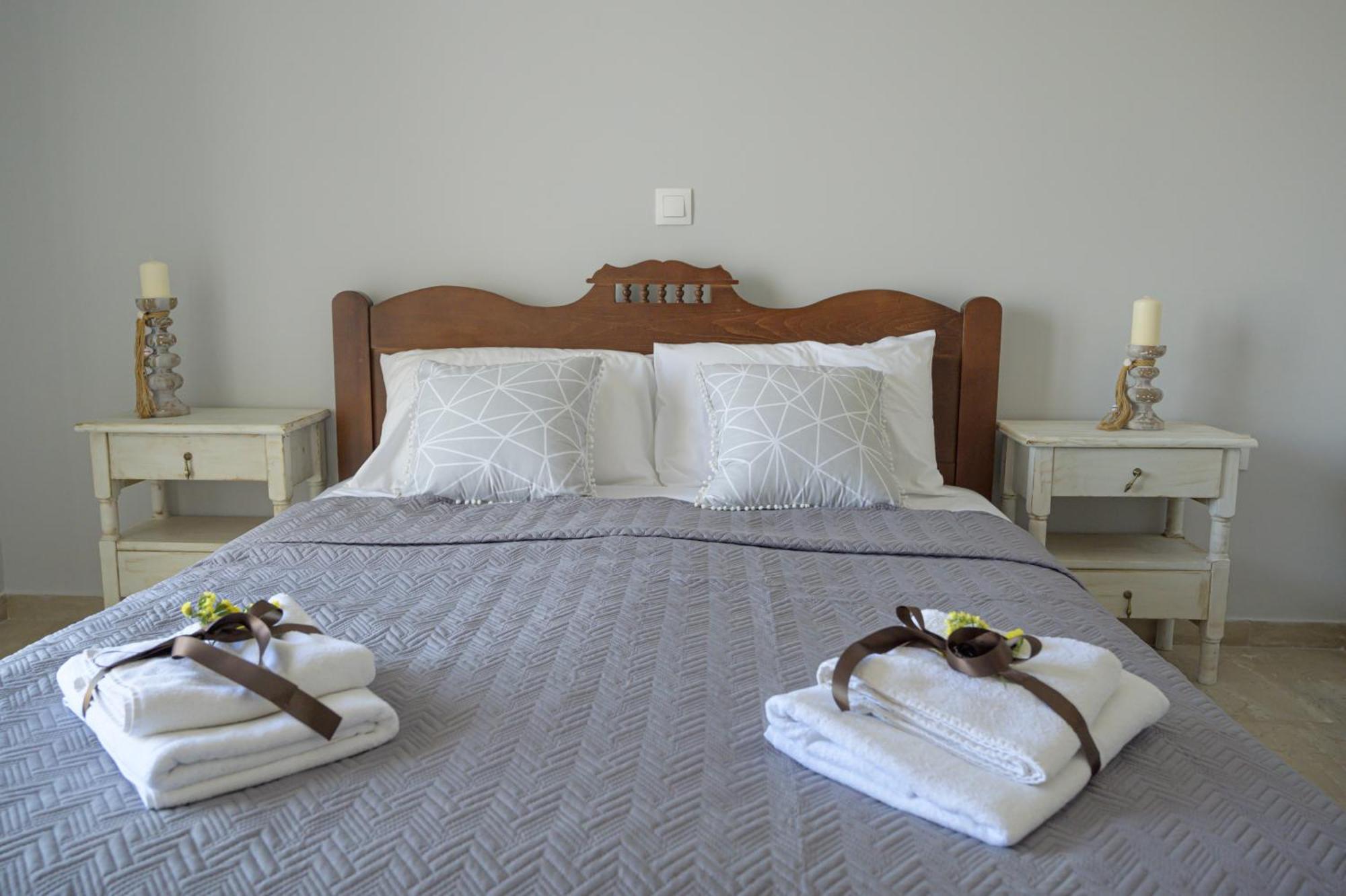 Sgs Luxury Apartments Ксилокастро Экстерьер фото